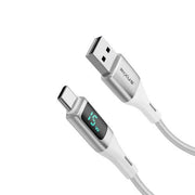Rixus RXUC29AC USB-A naar USB-C kabel met LED-display, gevlochten witte kabel.