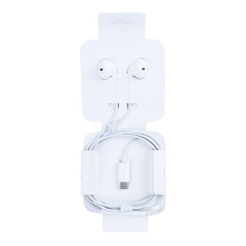 Apple EarPods USB-C in verpakking met kabel en oordopjes, model MYQY3ZM/A.