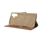 Rixus Bookcase für Samsung Galaxy A06 – Hellbraun