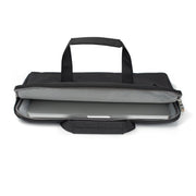 Zwarte laptop sleeve 11-12 inch met schouderband en een laptop erin, ideale tas voor onderweg.