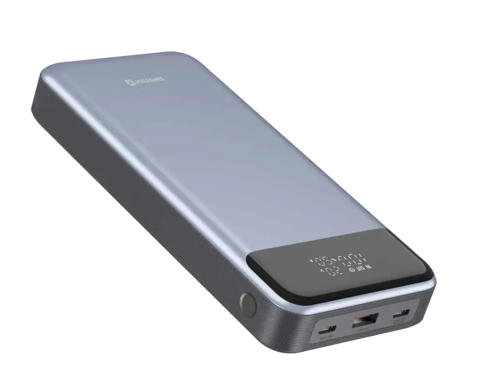 Swissten 30.000 mAh powerbank met 133W, grijze powerbank met USB-C poorten en knipperend LED-display.